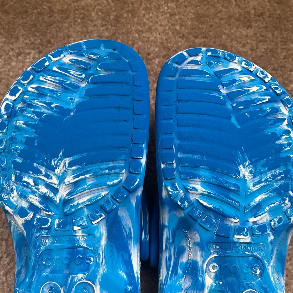 Crocs - Picture 3 of 13